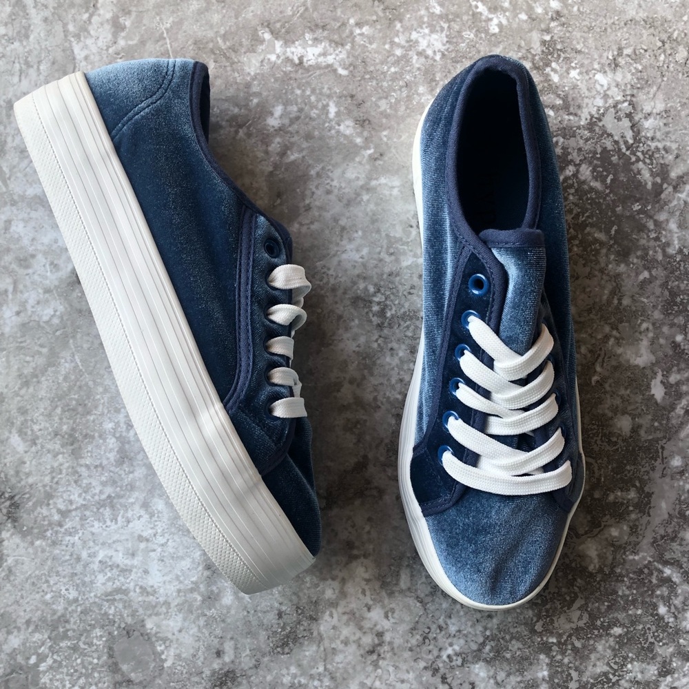 Suede Royal Blue Platforms Sneakers